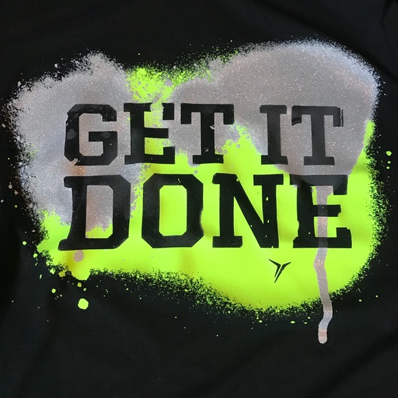 SOLD Old Navy Active Go Dry, EUC - Picture 2 of 3